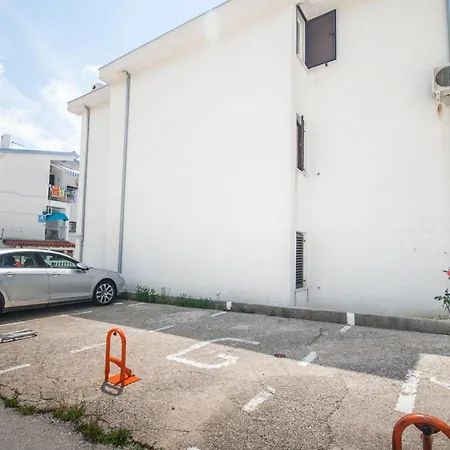 Emily Apartament *